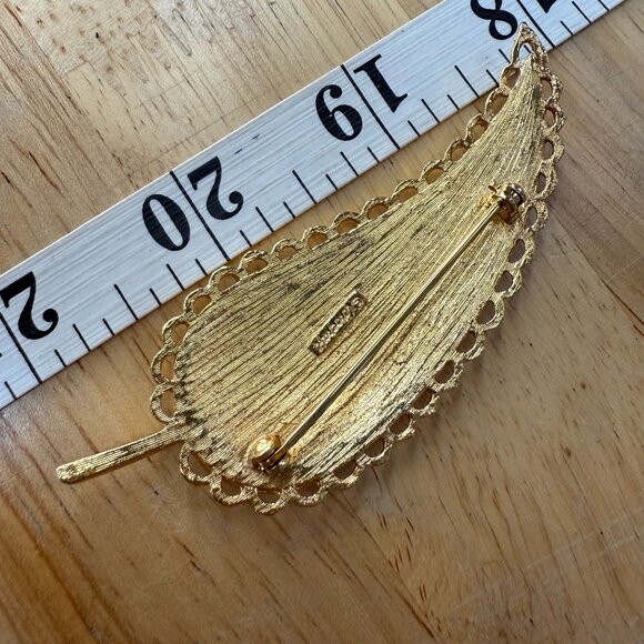 Vintage Gold-Tone Enamel Leaf Brooch With Intricate Red Orange & Yellow Design - Picture 4 of 9